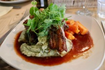 Lamb cutlets with minted mashed potato